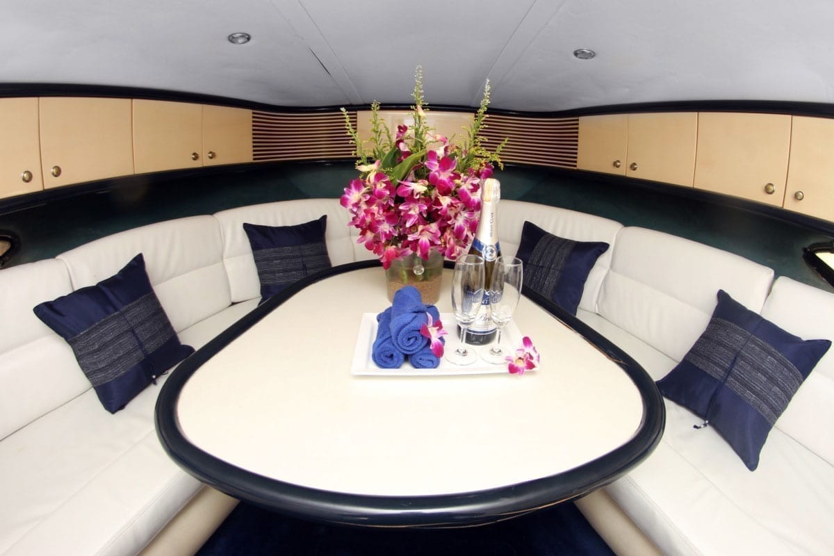 Diving tours with a Sunseeker motor yacht